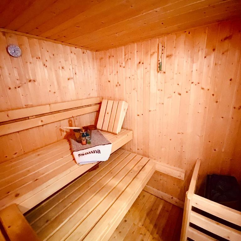Zirbitz Hütte am Waldrand - Sauna, Kamin, Feuerstelle, Ausblick - Maison 3 Chambres - 4