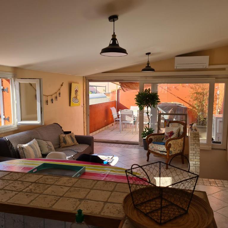 La tropezienne, Duplex 73 m2, 100 m du port, climatisation, grande terrasse - Apartment mit 3 Schlafzimmern - 41