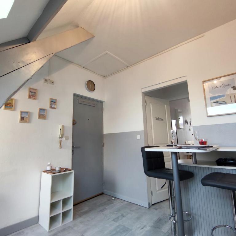 Joli petit T2 terrasse proche du phare - Appartement 1 Chambre - 8