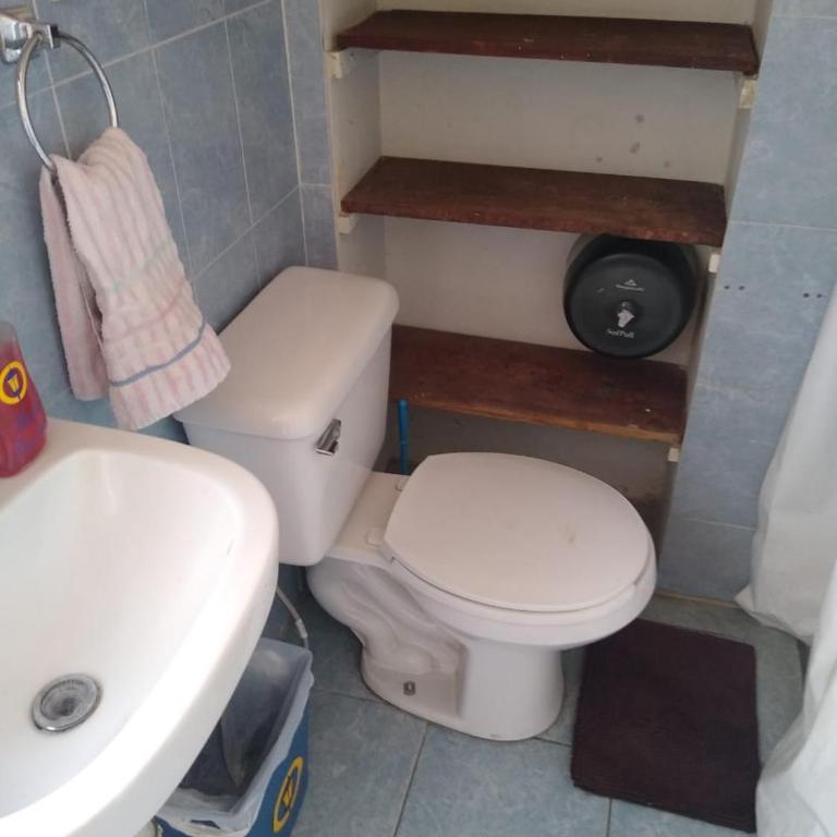 Hostal Don Felipe - Habitación Doble con baño compartido - 6