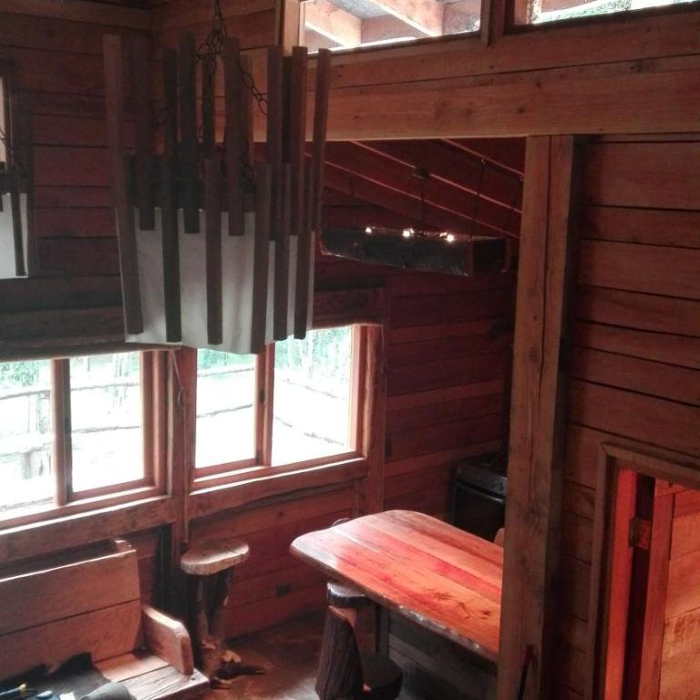 Cabaa rstica 2 maravillosa,con troncos nativos, con orilla de Ro Trancura - Vacation Home - 16