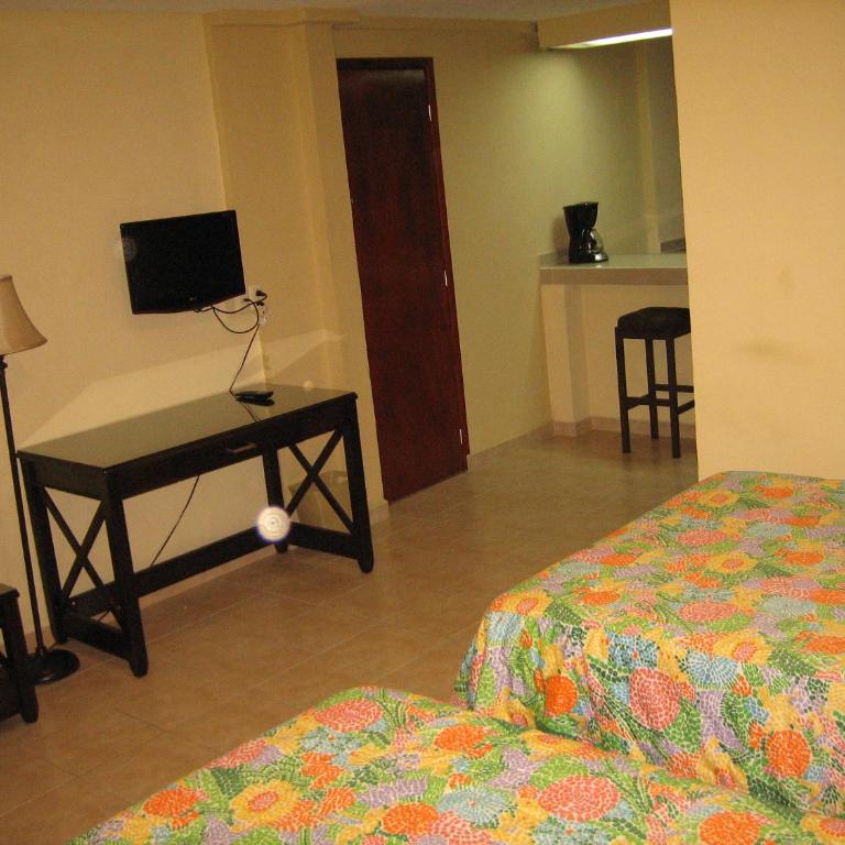 Hotel Delfines Acapulco by NG Hoteles - Habitación Doble Superior - 2 camas dobles - 1