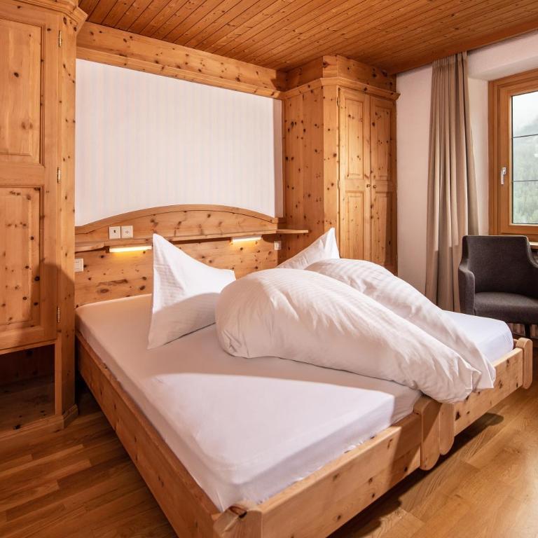 Hotel Bellaval Scuol - Doppelzimmer - 8