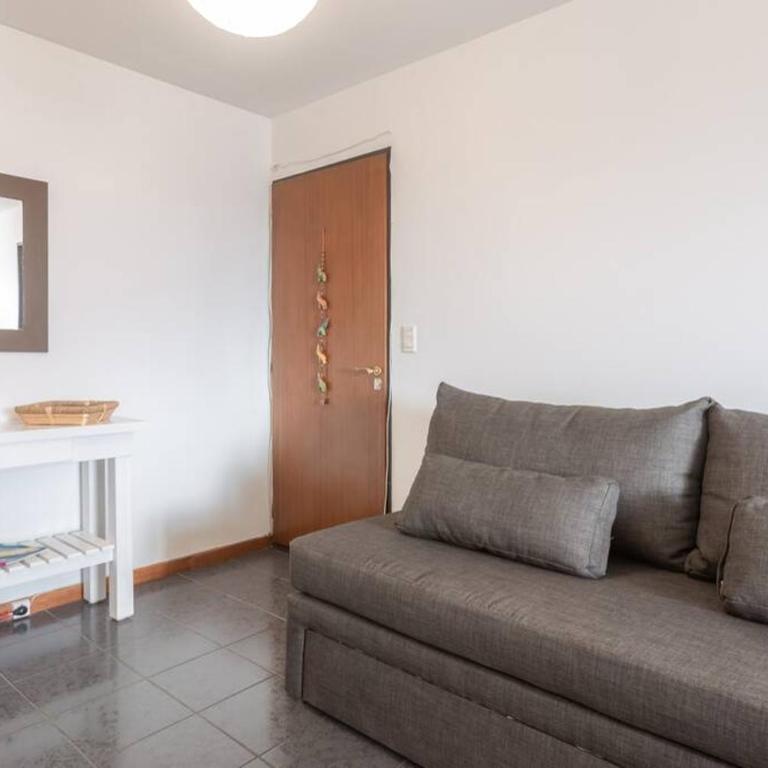 Super céntrico y con espectacular VISTA AL LAGO - Apartamento de 1 dormitorio - 25