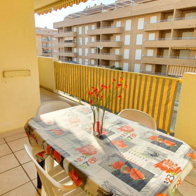 Lagos del Castillo Denirent - Apartamento - 35