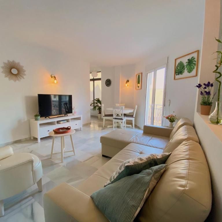 ALOJAMIENTO EN LA CARIHUELA-COSTA DEL SOL - Apartamento - 14