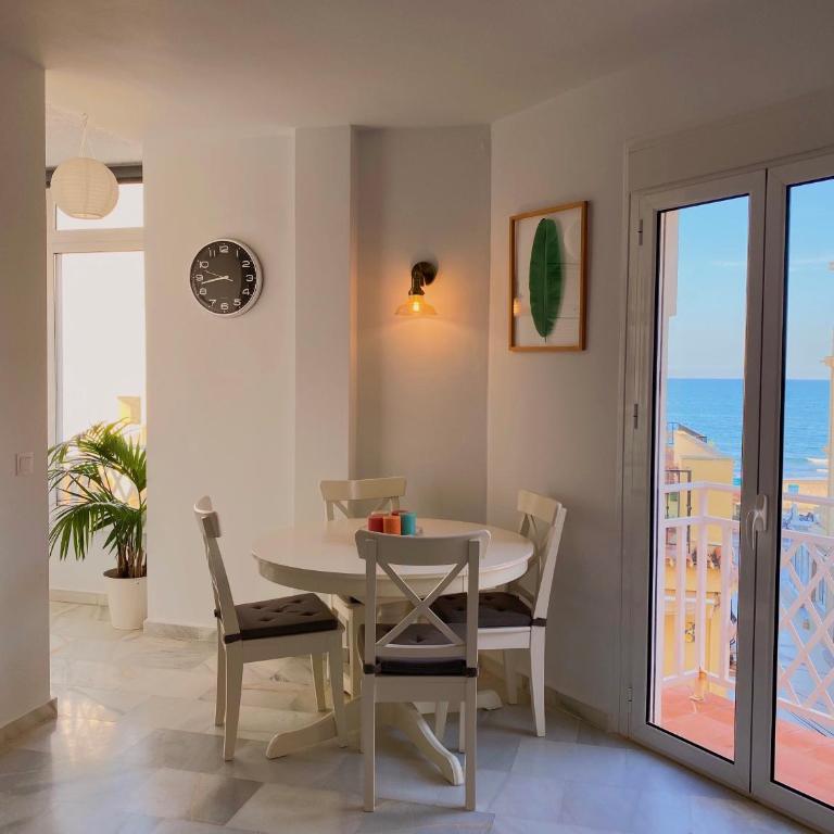 ALOJAMIENTO EN LA CARIHUELA-COSTA DEL SOL - Apartamento - 15