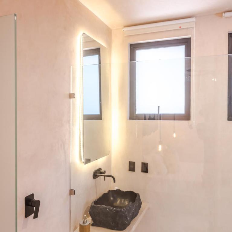 UJO Condo Boutique - Estudio con bañera de hidromasaje - 3