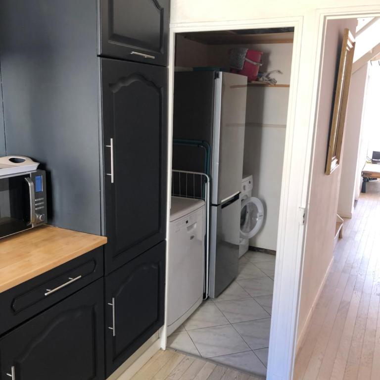 Duplex La Ciotat - superbe 85 m2 - 6 pers - 3 chambres - Climatisation - Vue mer et proche du vieux port La Ciotat - Apartment mit 3 Schlafzimmern - 8