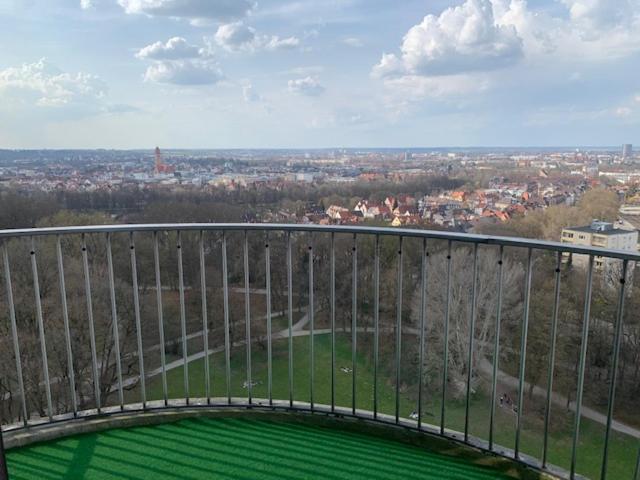 Sky Apartment im Hotelturm - One-Bedroom Apartment - 11