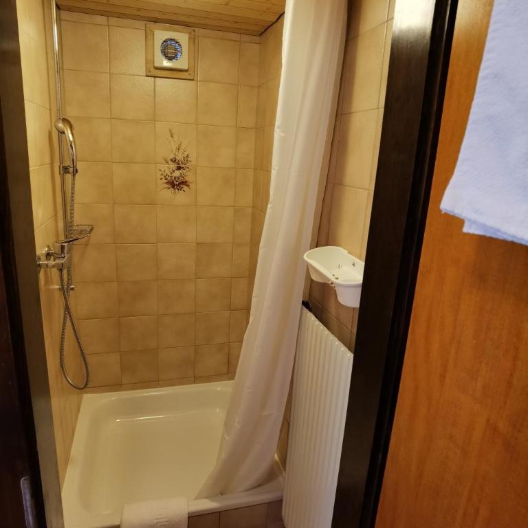 Auberge la Tzoumaz - Kleines Einzelzimmer - 3