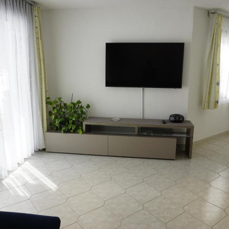 Aristella - Apartment mit Blick auf die Berge - 10