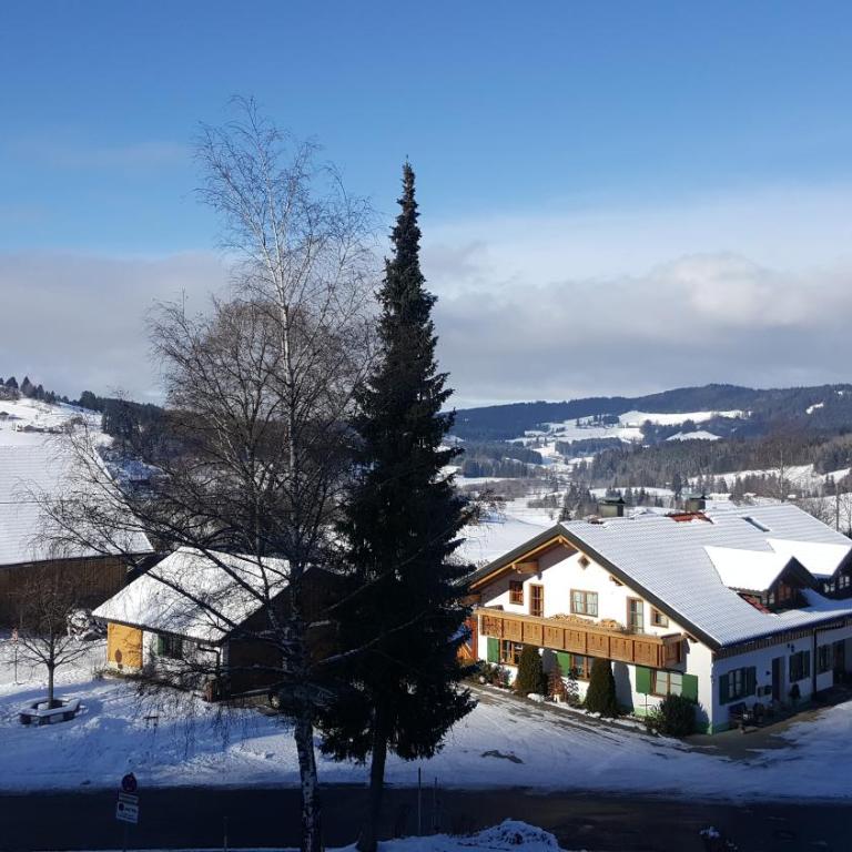 Fewo FRIADO im Ferienpark OA - ohne Zusatzkosten nach Anreise - mit Hallenbad, W-Lan, PKW-Garage, Kurtaxe mit Allgäu-Walser-Pass, Bett- und Handtuch-Wäsche sowie End-Reinigung - One-Bedroom Apartment - 17
