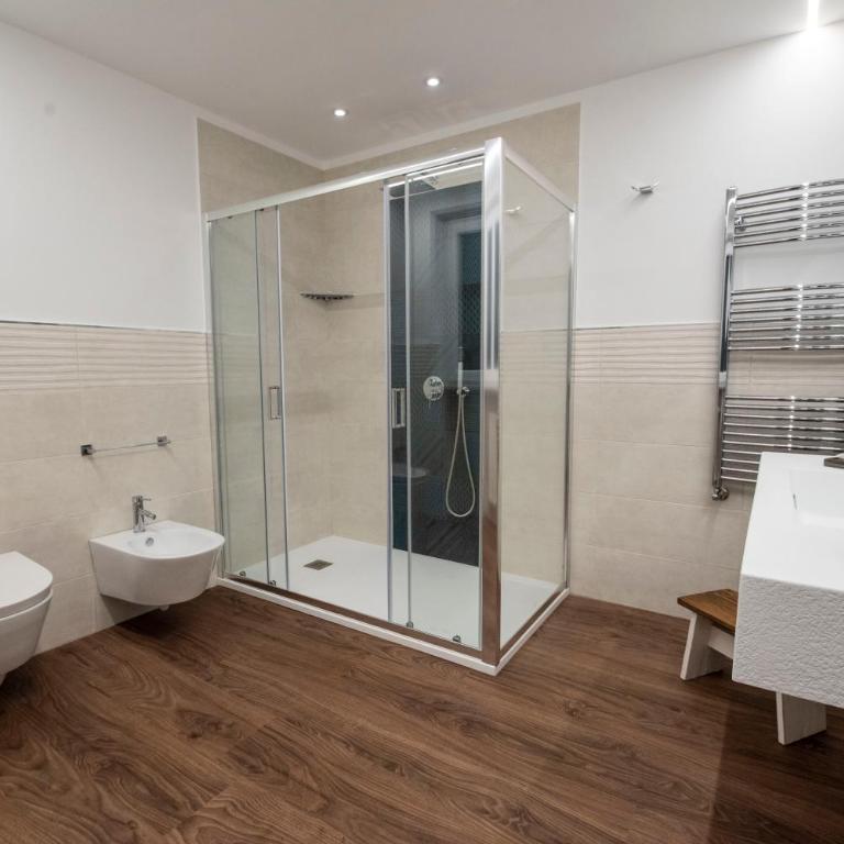Fervore Luxury Rooms - Deluxe Triple Room - 7
