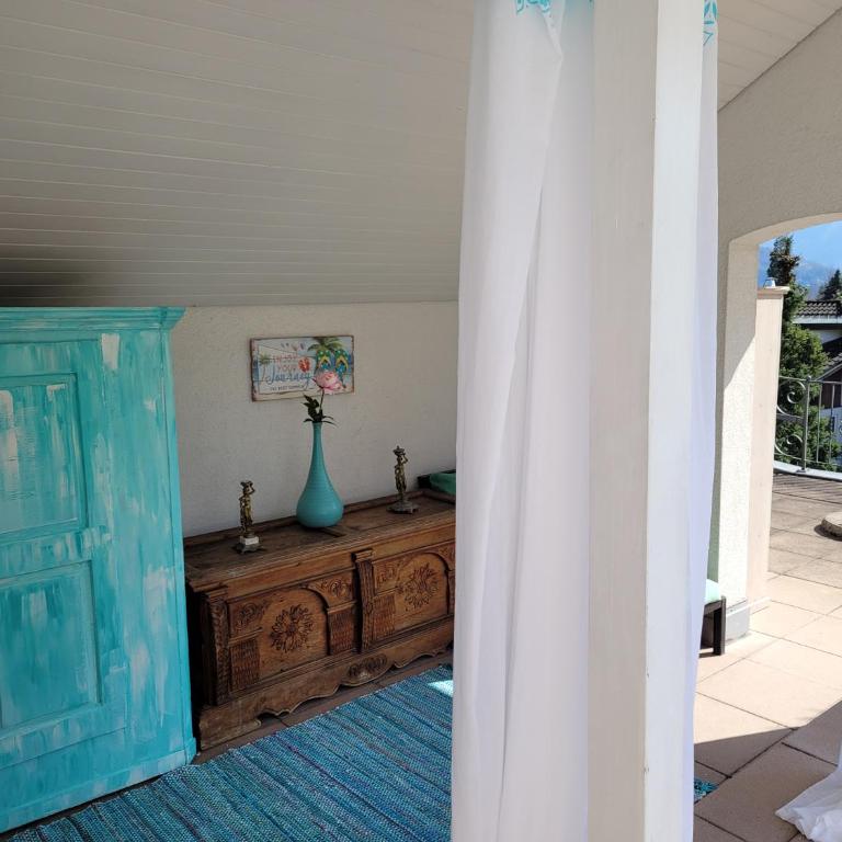 Villa Castagna Guesthouse - Deluxe Doppelzimmer mit Balkon - 7