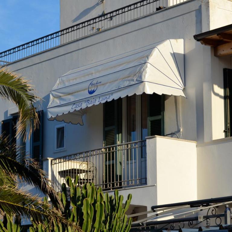 Casa Baia Luna - Camera Matrimoniale/Doppia con Letti Singoli con Balcone - 2