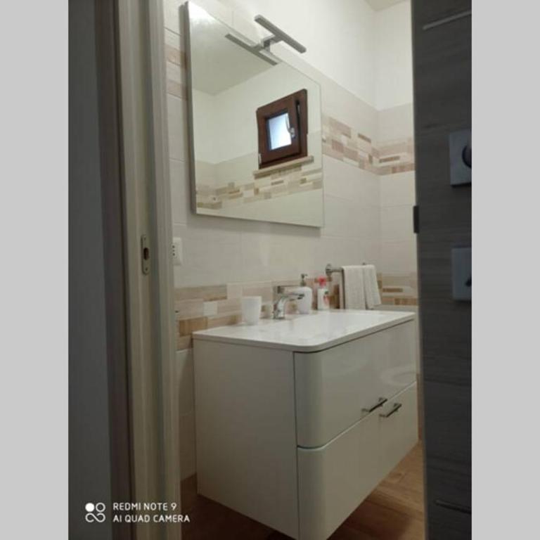 Dimora Desirée - Casa con 2 Camere da Letto - 10