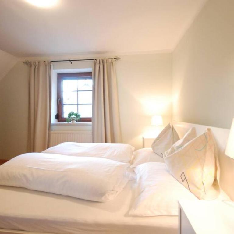 *Appartement Elfie* Kärntner Seen (nähe Velden) - Apartment mit 3 Schlafzimmern - 4
