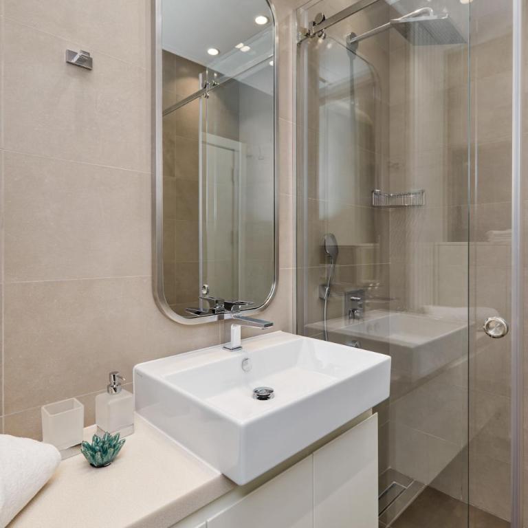 Kotor Lux apartments and rooms - Deluks Soba sa Bračnim Krevetom (King-size) - 10
