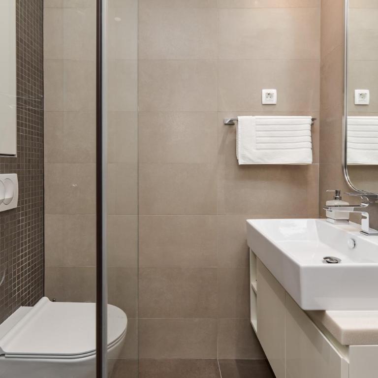 Kotor Lux apartments and rooms - Deluks Soba sa Bračnim Krevetom (King-size) - 8