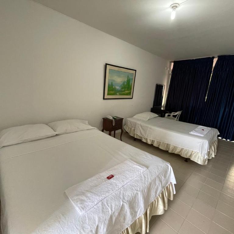 Hotel Luna Roja del Llano - Habitación Triple - 2