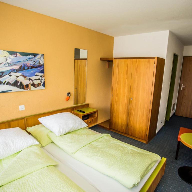 Hotel Derby - Standard Doppelzimmer mit Balkon - 2