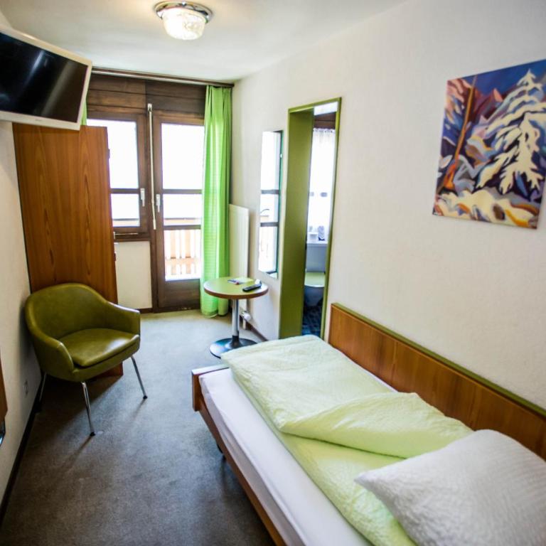Hotel Derby - Einzelzimmer mit Balkon - 4