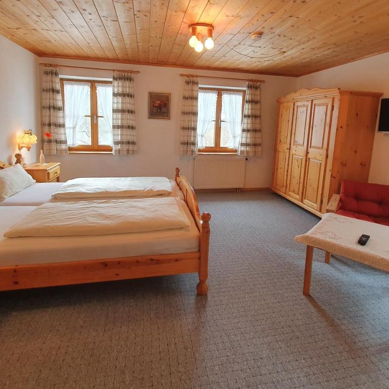 Pension Berg&Bleibe Wertach - Doppelzimmer mit eigenem Bad - 2