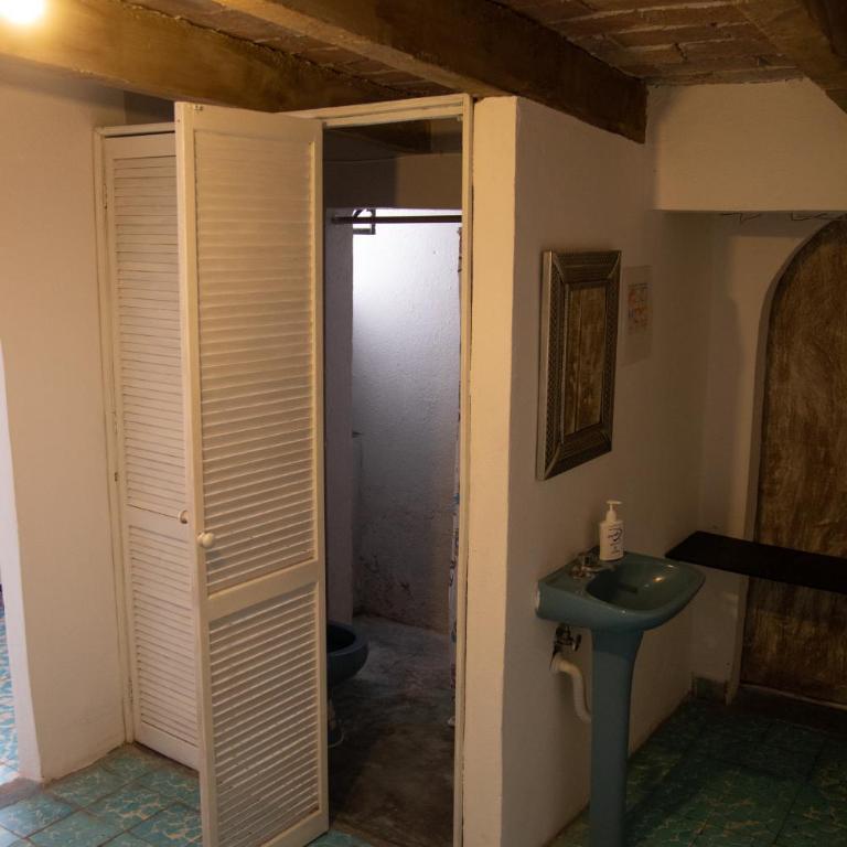 PATIO Alojamiento - Quadruple Room with Private Bathroom - 1