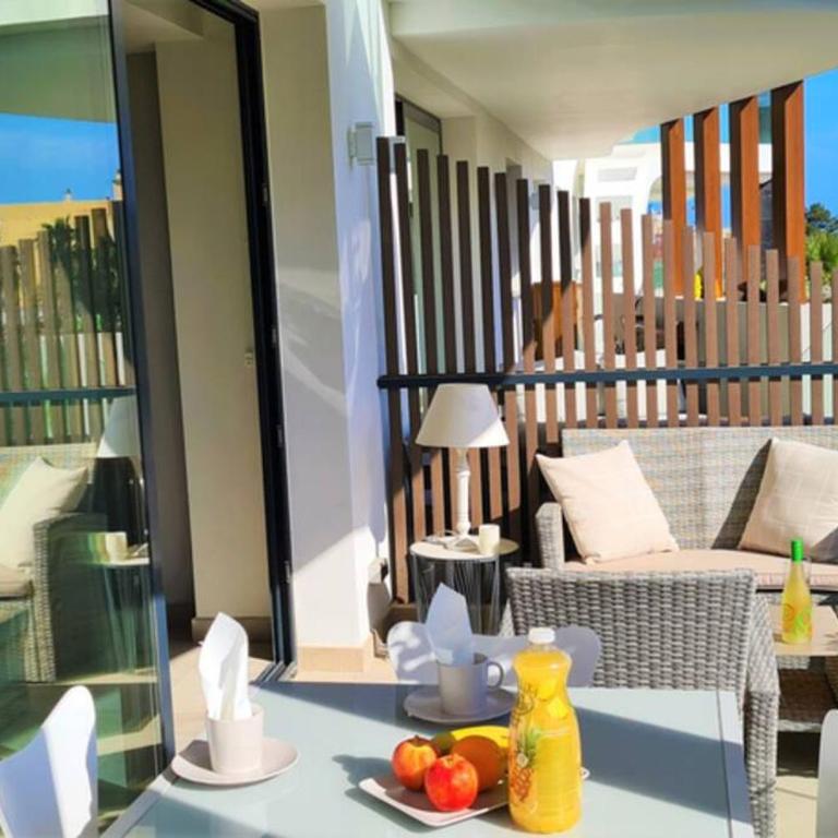 LUJOSO APARTAMENTO NUEVO PLAYA CENTRO - Apartamento de 2 dormitorios - 1