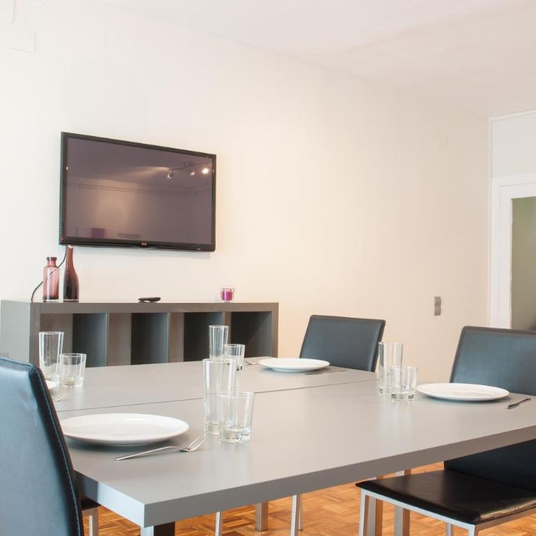 Autèntic Arc de Triomf Apartment - Three-Bedroom Apartment (10 Adults) - 5