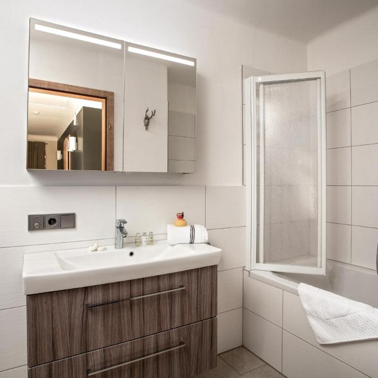 Chalet Schmitten 102 by Chalet Alp Lux - Opposite ski lift - Superior Chalet - 20