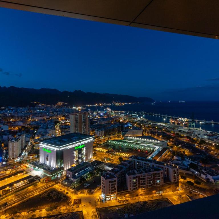HomeForGuest NEW Modern Penthouse Apartment with panoramic views of Santa Cruz - Apartamento Ático - 38