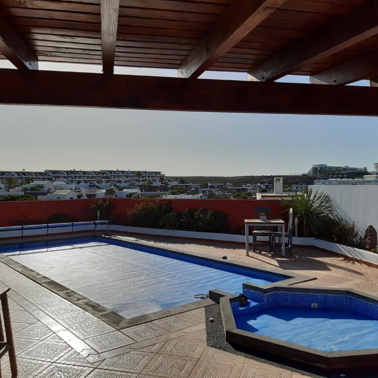 Extremely Private Villa, Heated Pool & Jacuzzi, Pool Wet Bar, Great Views. - Three-Bedroom Villa - 7