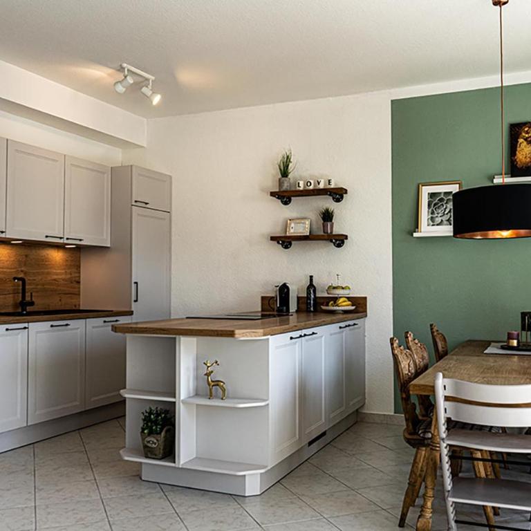 Haus am Park - Apartment mit Balkon - 1