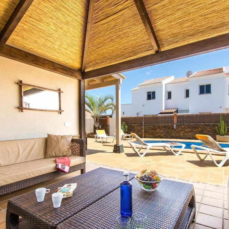 Villa privada en Corralejo - Villa con piscina privada - 2
