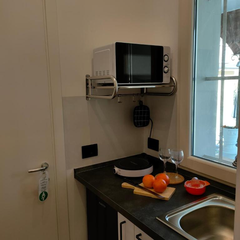 Wagon-lit - Triple Room with Private Bathroom - 7