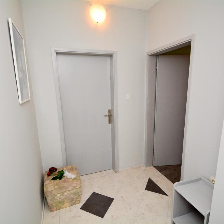 Apartment The Sea Coast - Double Room with Terrace - 13