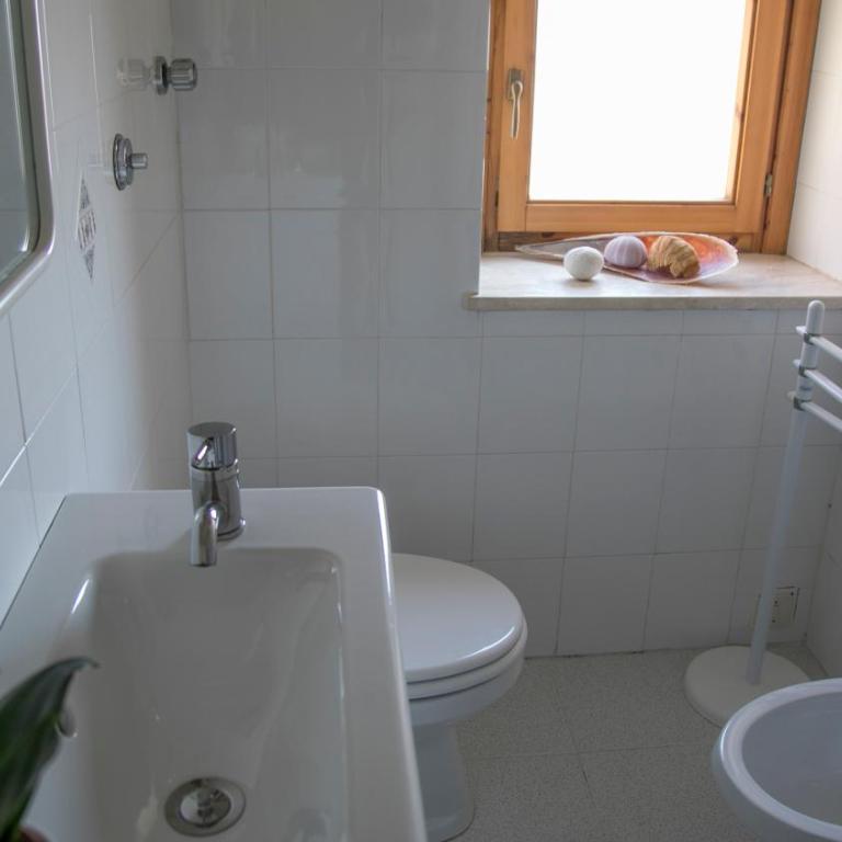 Panoramica attic room - Cala Gonone - Camera Familiare con Terrazza - 14