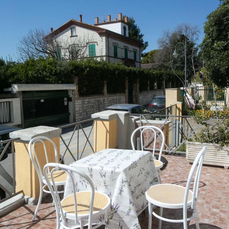 N050 - Numana, trilocale in centro con portico e posto auto - Two-Bedroom Apartment - 26