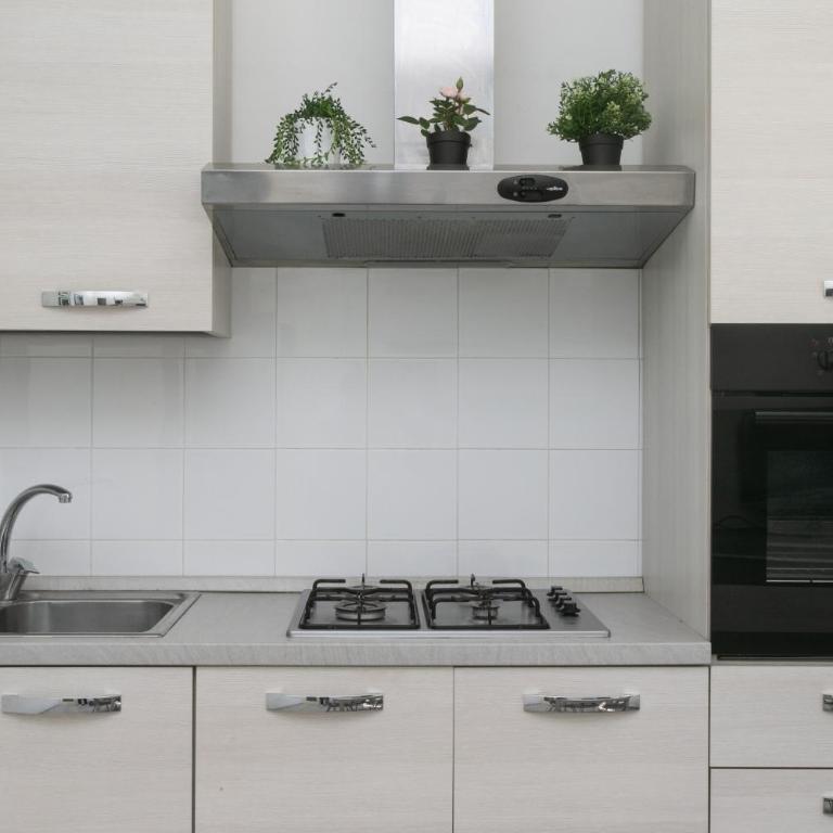 N050 - Numana, trilocale in centro con portico e posto auto - Two-Bedroom Apartment - 9