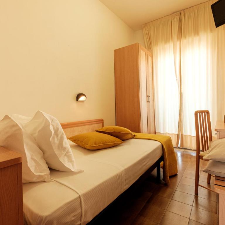 Hotel Oceanic Rimini - Family Hotel - Camera Singola con Balcone - 1