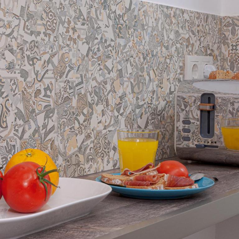 ABAL Apartments - Barrio - Two-Bedroom Apartment with Balcony - 2