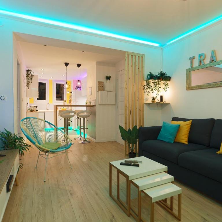 SMILE HÔME-Nid Panoramique VUE WOW ! SPAdéco - LoungeZEN - Terrasse ensoleillée - arrivée autonome - Netflix - emplacement idéal - Lumineux - rénové à neuf - Wifi Fibre - - Appartement 3 Chambres - 4