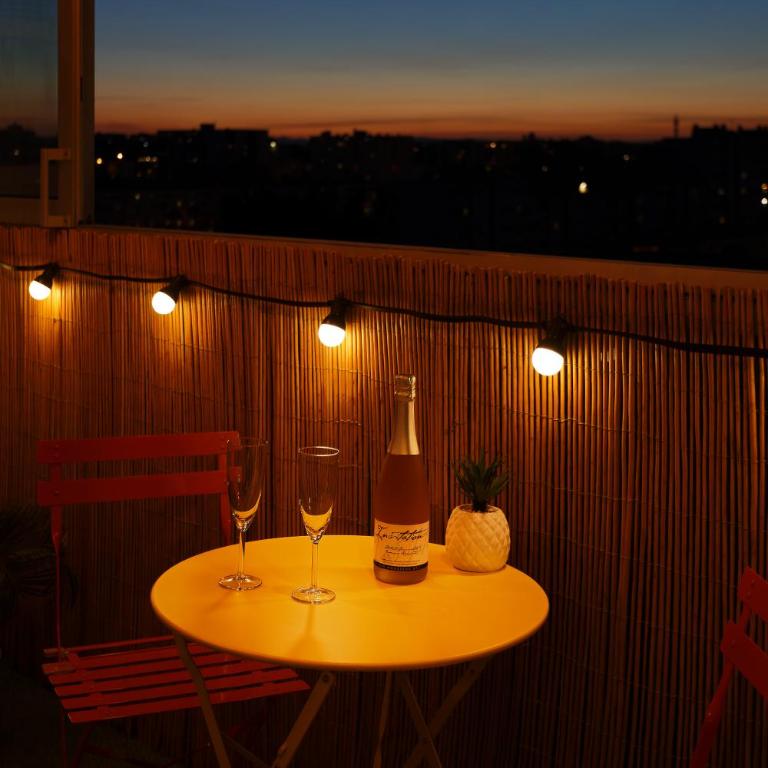 SMILE HÔME-Nid Panoramique VUE WOW ! SPAdéco - LoungeZEN - Terrasse ensoleillée - arrivée autonome - Netflix - emplacement idéal - Lumineux - rénové à neuf - Wifi Fibre - - Appartement 3 Chambres - 2