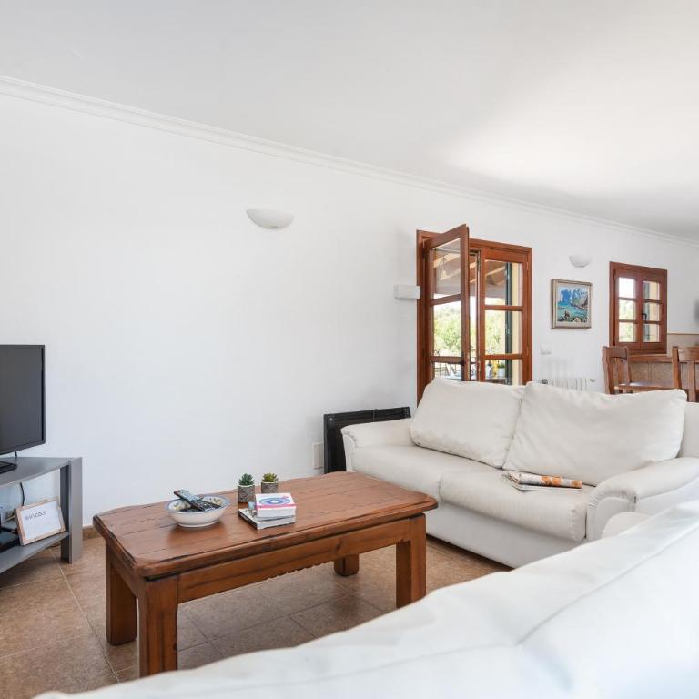 Sea Views Villa, Pou d'Ambroitx, With Pool and Garden in Alcudia - Villa de 3 dormitorios - 9