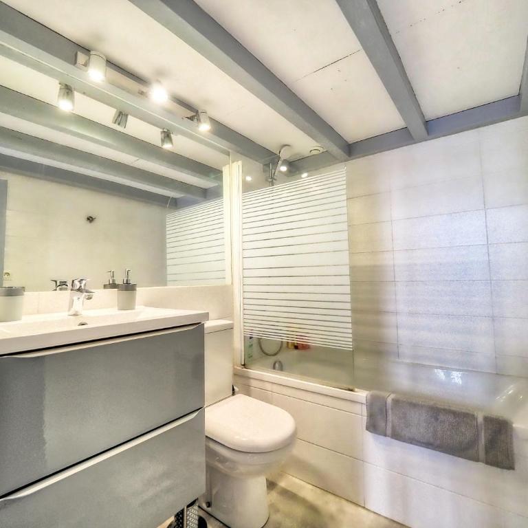 Biarritz's Centre Studio - Studio Apartment - 16