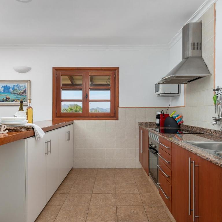Sea Views Villa, Pou d'Ambroitx, With Pool and Garden in Alcudia - Villa de 3 dormitorios - 28