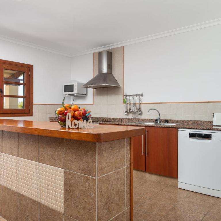 Sea Views Villa, Pou d'Ambroitx, With Pool and Garden in Alcudia - Villa de 3 dormitorios - 27