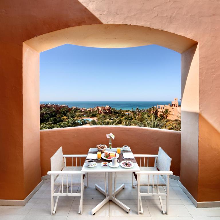 Royal Hideaway Sancti Petri - Habitación Deluxe con vistas frontales al mar - 5